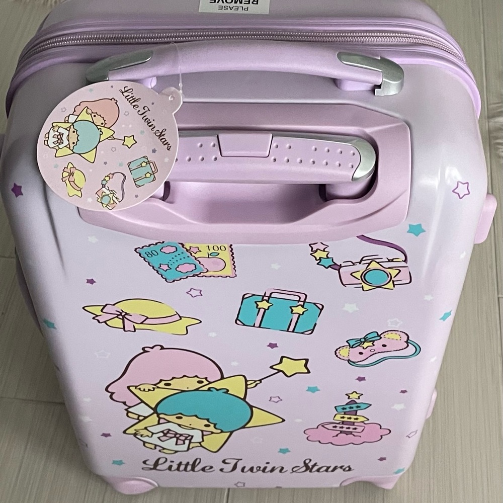 LITTLE TWIN STARS-RARE (NWT) Lavender Hard Side Carry On Luggage